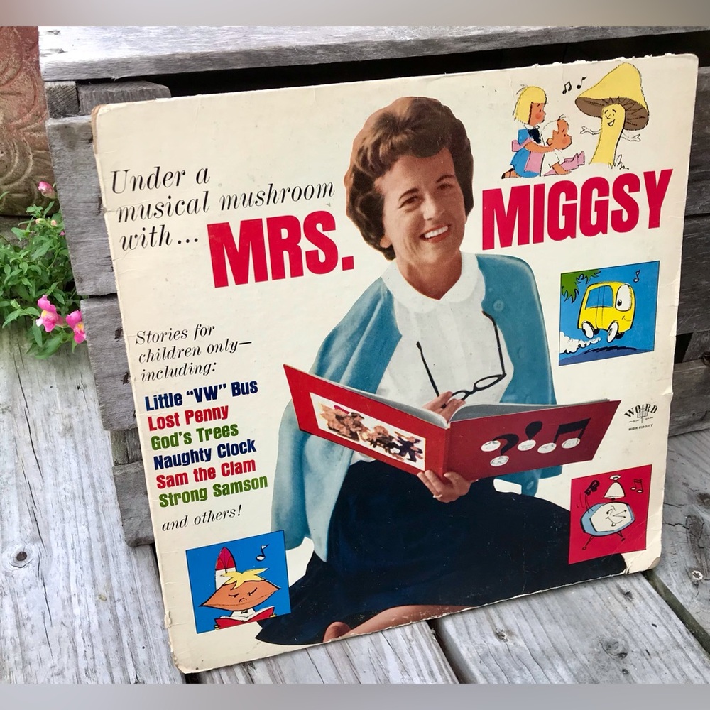 VINTAGE Childrens Vinyl Record Kids Stories Under Magic Mushroom Little VW Bus